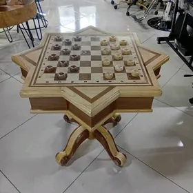 Şahmat stol.Shahmat stol