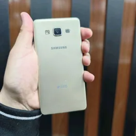 Samsung A5  (2015)