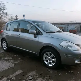 Nissan Versa 2010