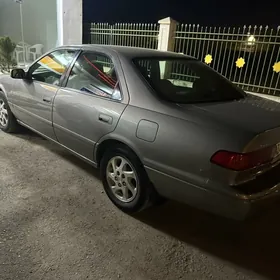 Toyota Camry 2000