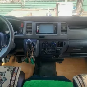 Toyota Hiace 2007