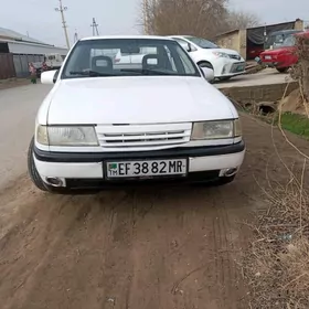 Opel Vectra 1990