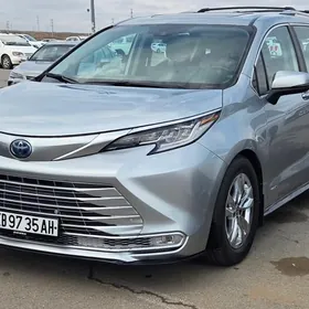Toyota Sienna 2021