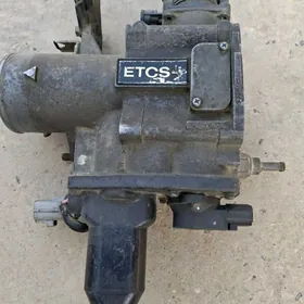 Lexus is gs zaslonka