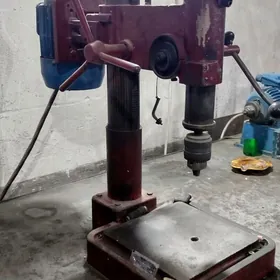 сверлильный станок