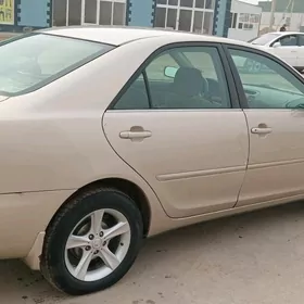 Toyota Camry 2003