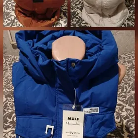 Безрукавки женские Новые.