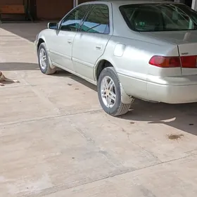 Toyota Camry 2000