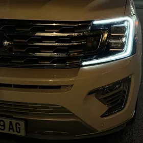Ford Expedition 2021
