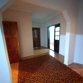 Доссаф 4 комнат 2 этаж