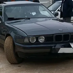 BMW 525 1990