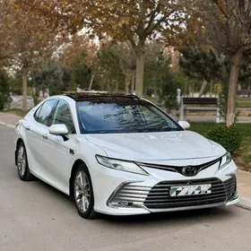 Toyota Camry 2020