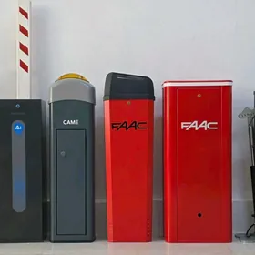 шлагбаумы,пружины и стрелы.