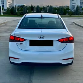 Hyundai Accent 2022