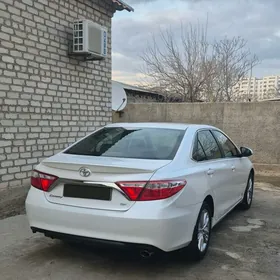 Toyota Camry 2017