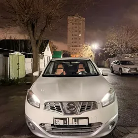 Nissan Qashqai 2012
