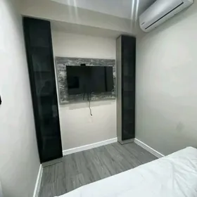 6 мик 1 ком 2 этаж  с ремонтом