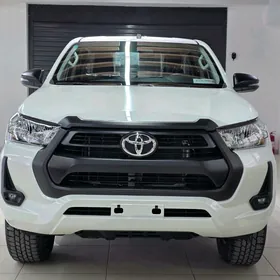 Toyota Hilux 2025