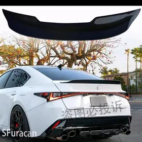 Lexus IS spoyler