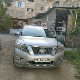Nissan Pathfinder 2015