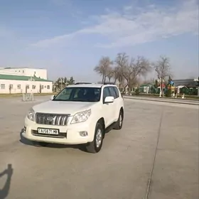 Toyota Land Cruiser Prado 2012