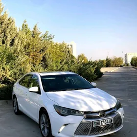 Toyota Camry 2015
