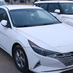 Hyundai Elantra 2021
