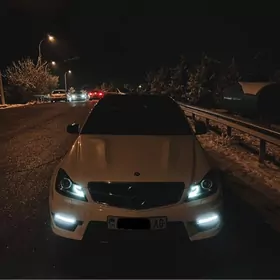 Mercedes-Benz C-Class 2008