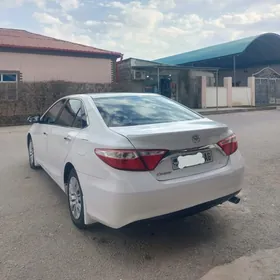 Toyota Camry 2017