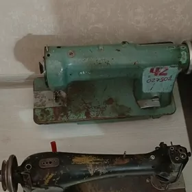 Швейные машины