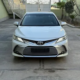 Toyota Camry 2023
