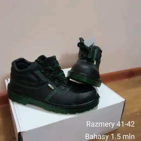 Uniwersal bot çisty koja