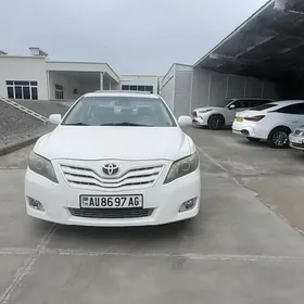Toyota Camry 2010