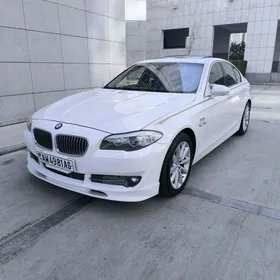 BMW 530 2010
