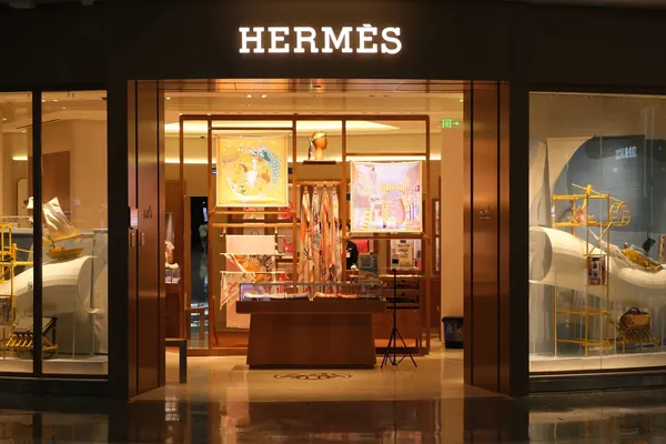 Выручка Hermès достигла €4,09 млрд благодаря популярным сумкам