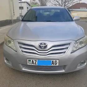 Toyota Camry 2011
