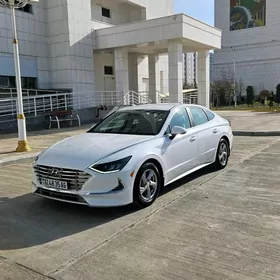 Hyundai Sonata 2022