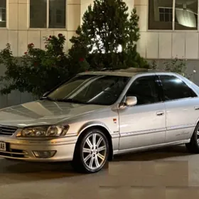 Toyota Camry 2000
