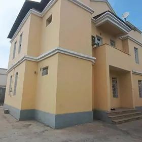 Goşa Kottej Coganly Gyzyl sypy