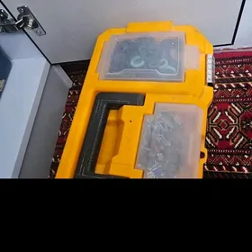 чемодан с инструментами