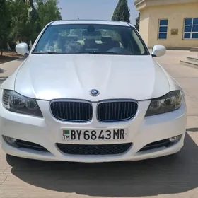 BMW 330 2011