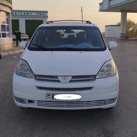 Toyota Sienna 2004