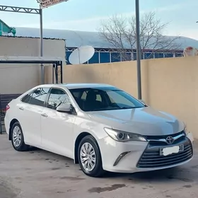 Toyota Camry 2017