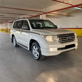 Toyota Land Cruiser 2011