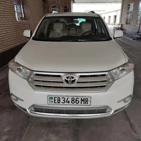 Toyota Highlander 2013