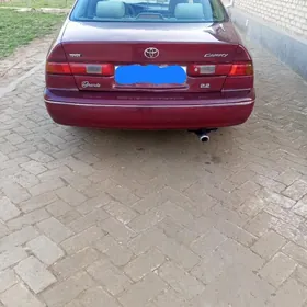 Toyota Camry 1998