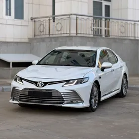 Toyota Camry 2018