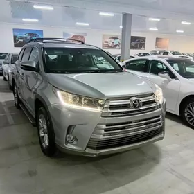 Toyota Highlander 2019