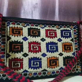 Elde İnce Dokalan Sumka