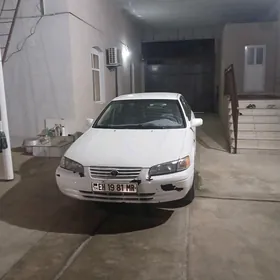 Toyota Camry 1999